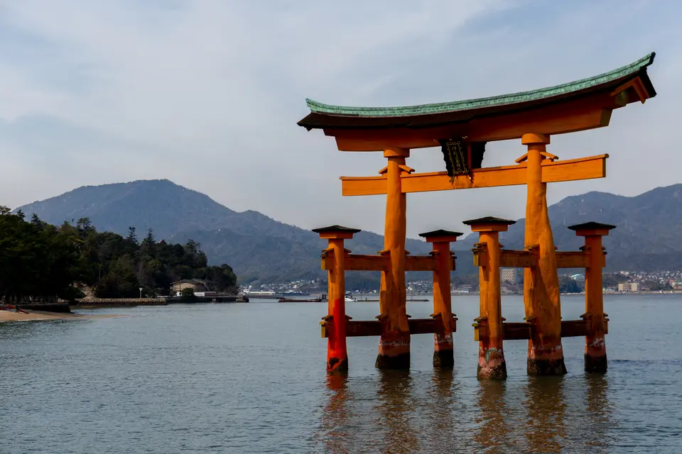 厳島神社の大鳥居